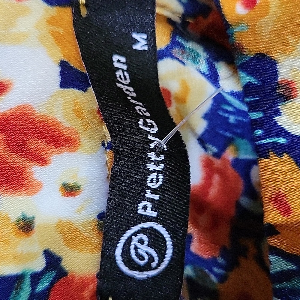 Pretty Garden multicolored halter fit and flare, swing dress. size M - Picture 9 of 16